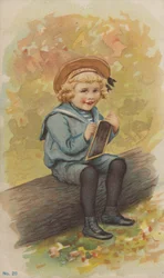 Kleine jongen in matrozenpak die op een boomstam zijn huiswerk maakt
